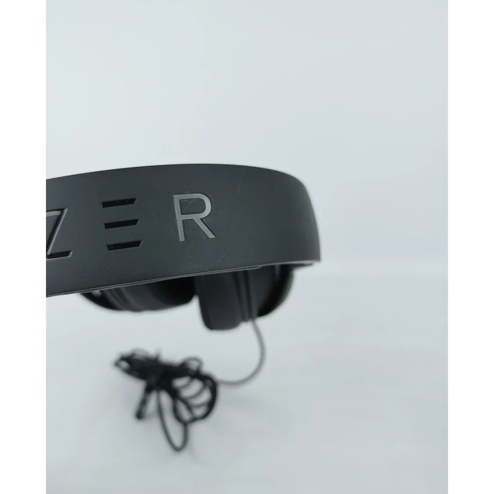 Razer Kraken Wired USB Gaming Headset: Lightweight Build black With Box